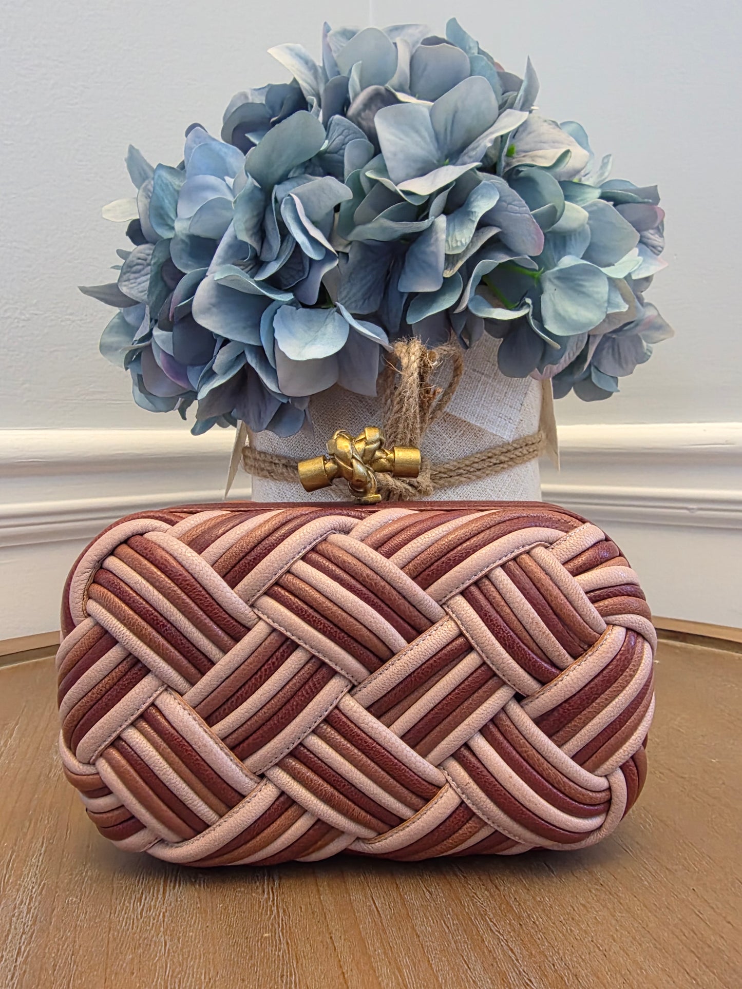 Bottega Veneta Intrecciato Leather Knot Clutch in Blush Multi-Tone