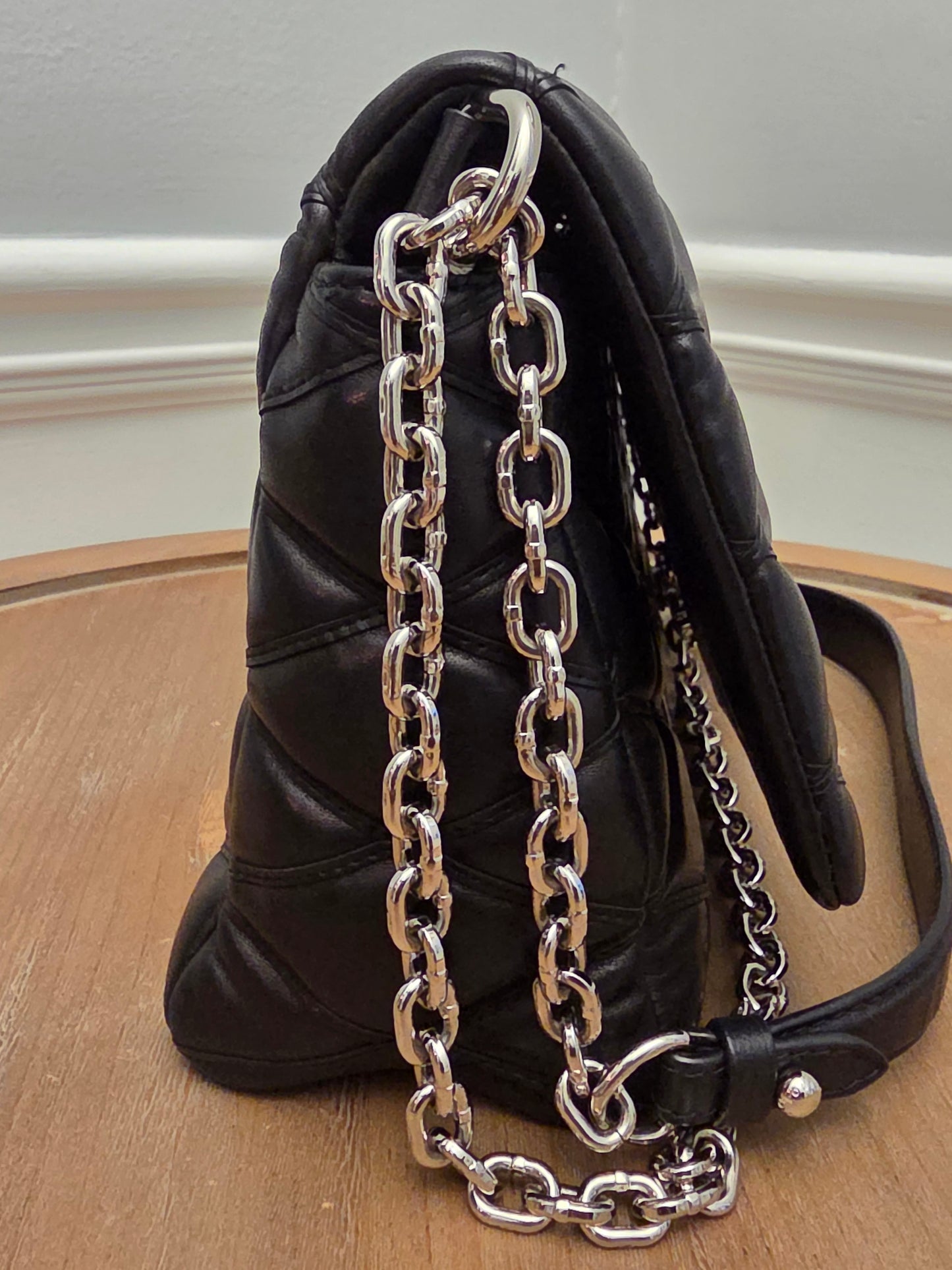 Louis Vuitton Coussin PM – Because Quiet Luxury Was Never Quiet 🖤
