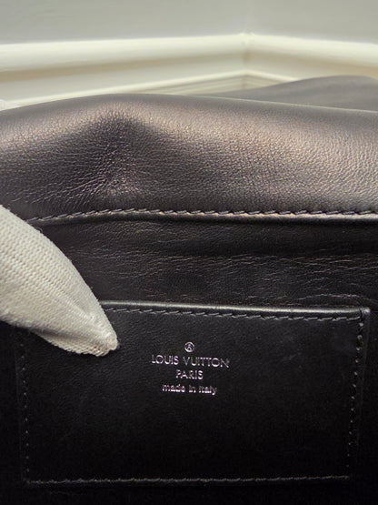 Louis Vuitton Coussin PM – Because Quiet Luxury Was Never Quiet 🖤