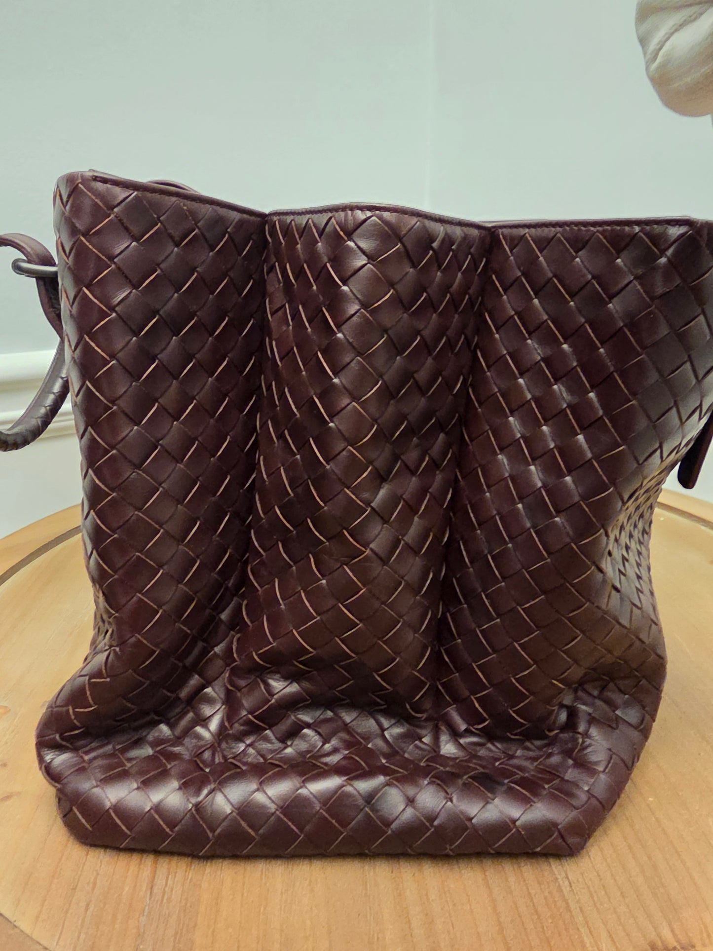 Bottega Veneta Large Roma Intrecciato Tote | Espresso Brown)