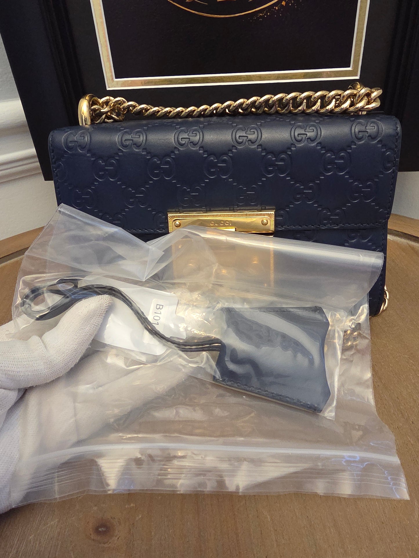 Gucci Padlock GG Signature Leather Chain Shoulder Bag – Navy & Gold 💎