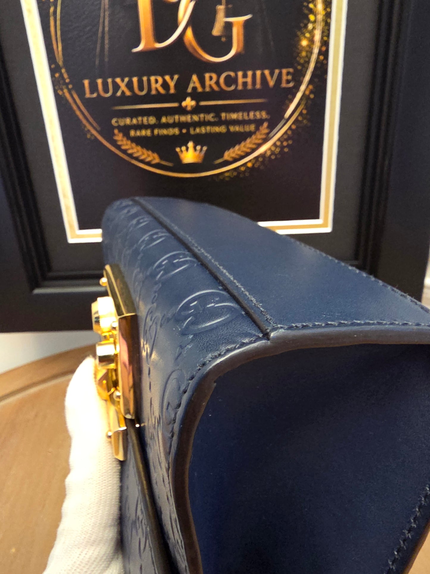 Gucci Padlock GG Signature Leather Chain Shoulder Bag – Navy & Gold 💎