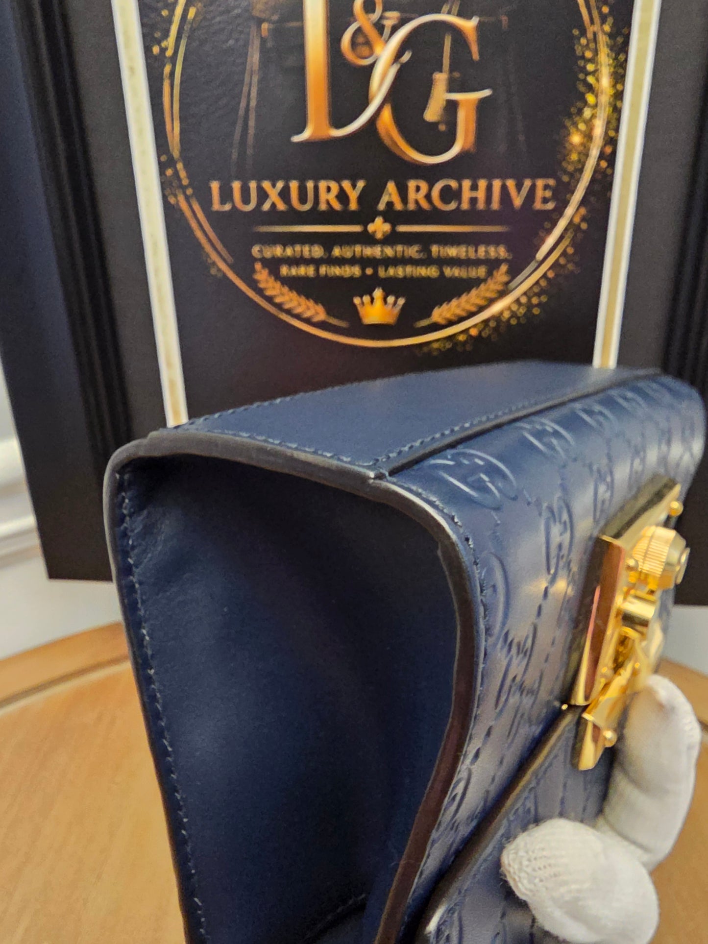 Gucci Padlock GG Signature Leather Chain Shoulder Bag – Navy & Gold 💎