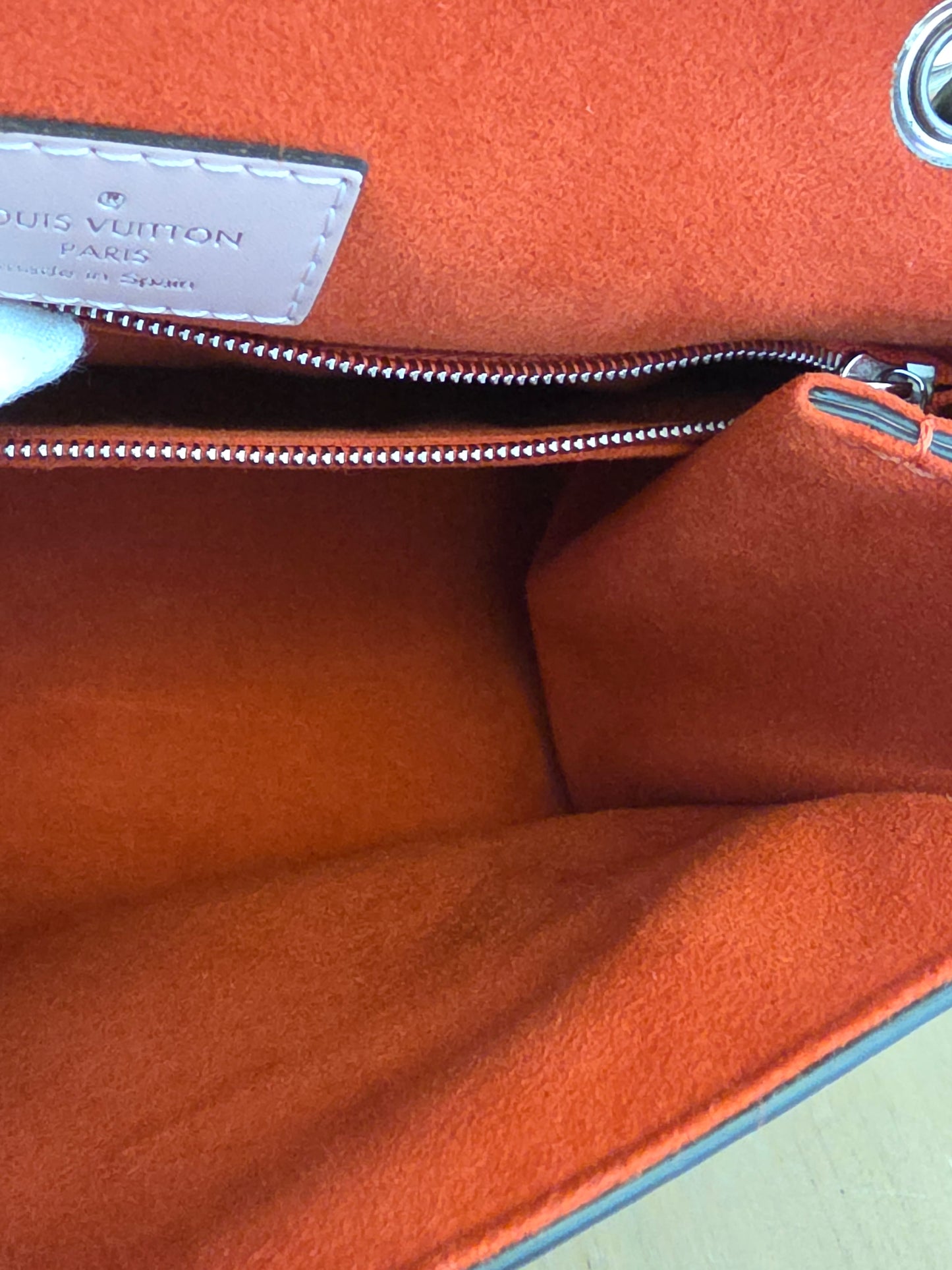 Louis Vuitton Pink Epi Leather Twist MM Tote Bag