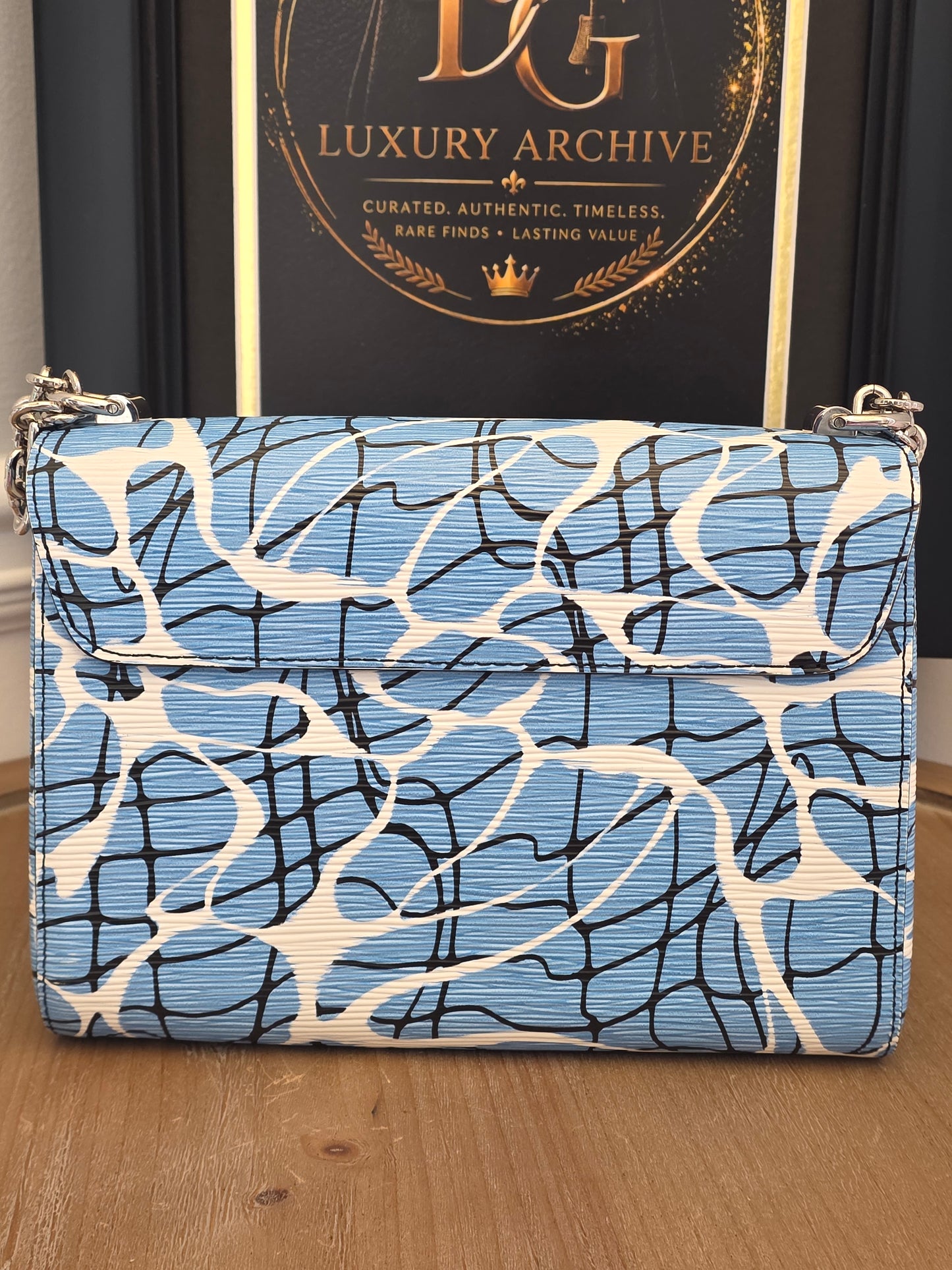 Louis Vuitton Twist MM Epi Leather Graffiti Print Chain Shoulder Bag