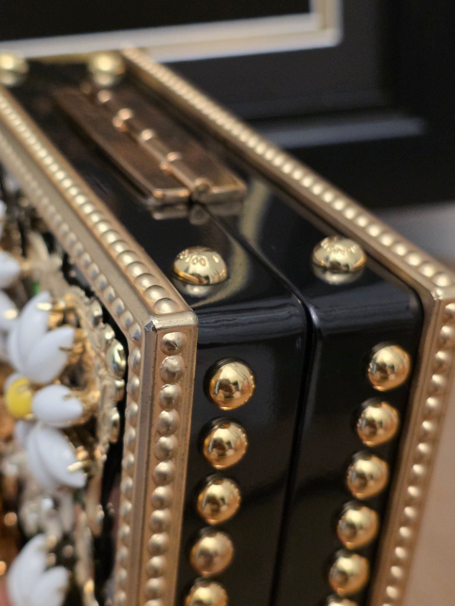Dolce & Gabbana Floral Daisy Embellished Acrylic Box Clutch Minaudière Black & Gold
