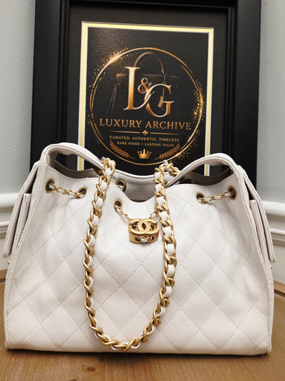 Chanel 25 White Quilted Caviar Leather Small/Medium Bucket Tote Bag Gold Hardware Full Set