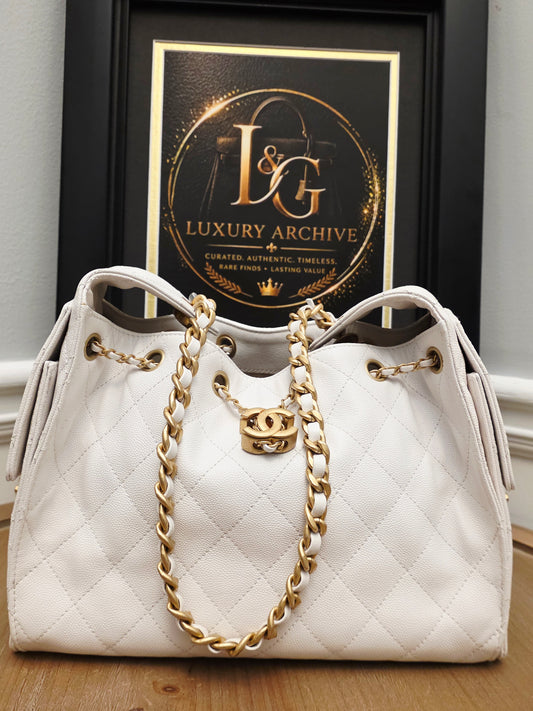 Chanel 25 White Quilted Caviar Leather Small/Medium Bucket Tote Bag Gold Hardware Full Set