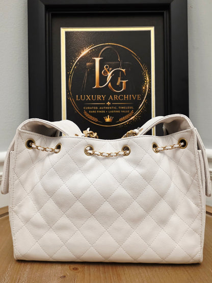 Chanel 25 White Quilted Caviar Leather Small/Medium Bucket Tote Bag Gold Hardware Full Set