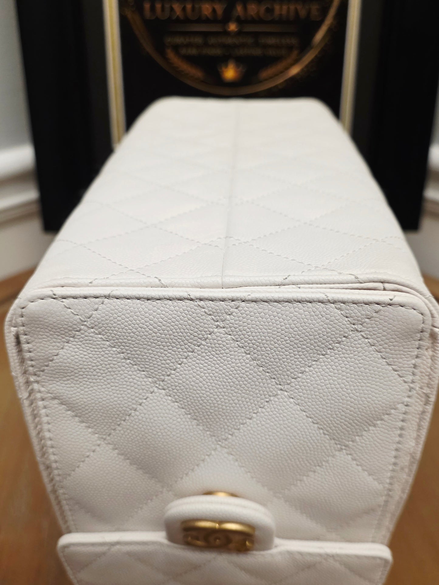 Chanel 25 White Quilted Caviar Leather Small/Medium Bucket Tote Bag Gold Hardware Full Set