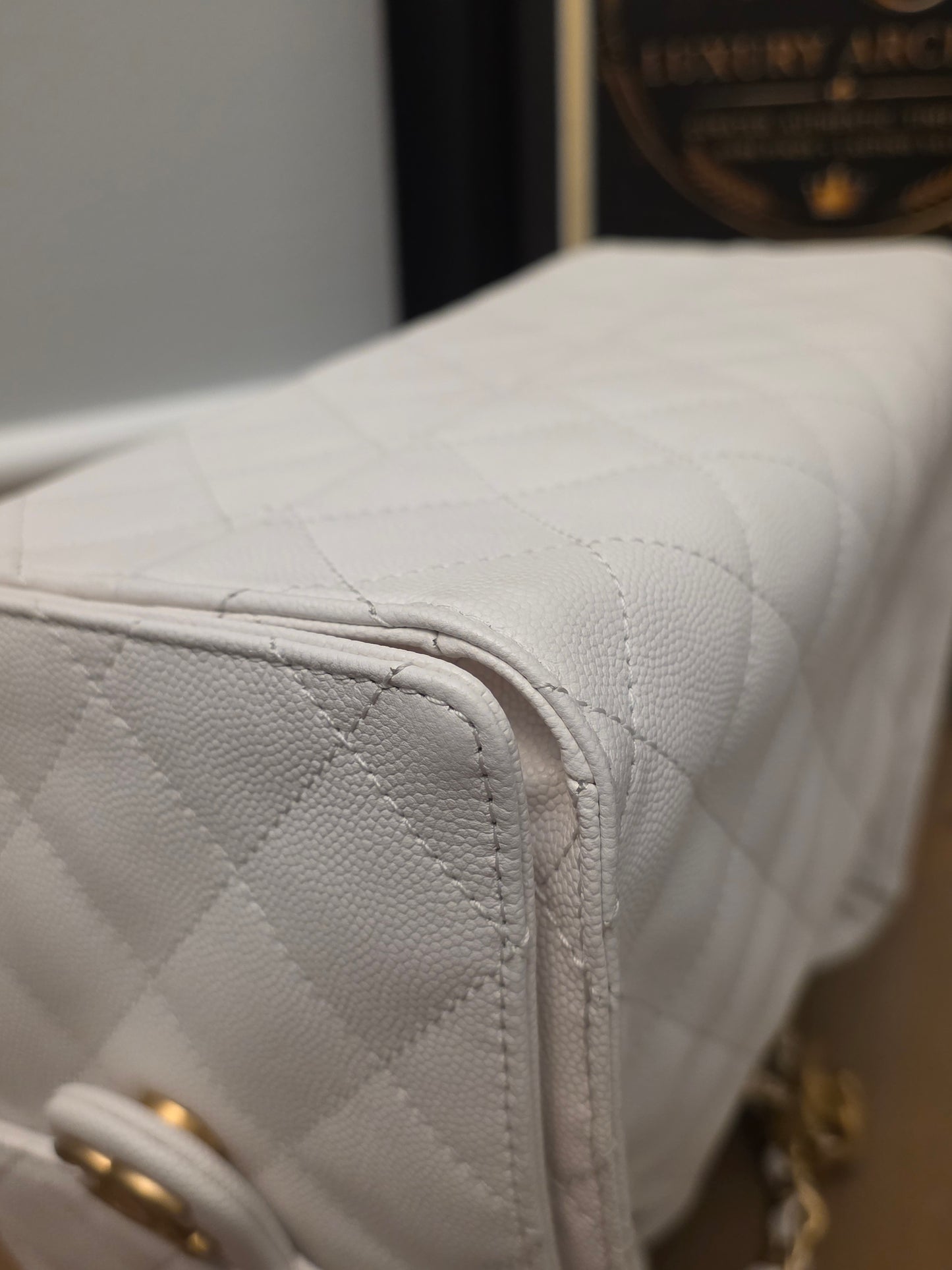 Chanel 25 White Quilted Caviar Leather Small/Medium Bucket Tote Bag Gold Hardware Full Set