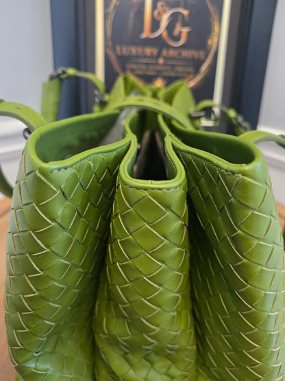 Authentic Bottega Veneta Large Roma Intrecciato Leather Tote Bag | Parakeet Green | Made in Italy