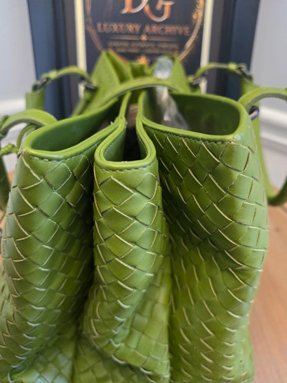 Authentic Bottega Veneta Large Roma Intrecciato Leather Tote Bag | Parakeet Green | Made in Italy