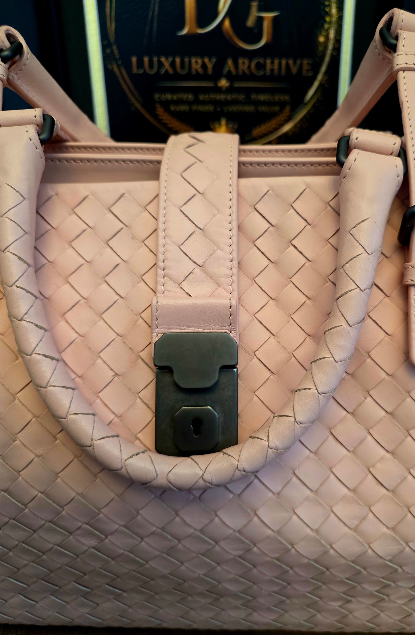 Authentic Bottega Veneta Large Roma Intrecciato Leather Tote Bag | Blush Pink | Made in Italy