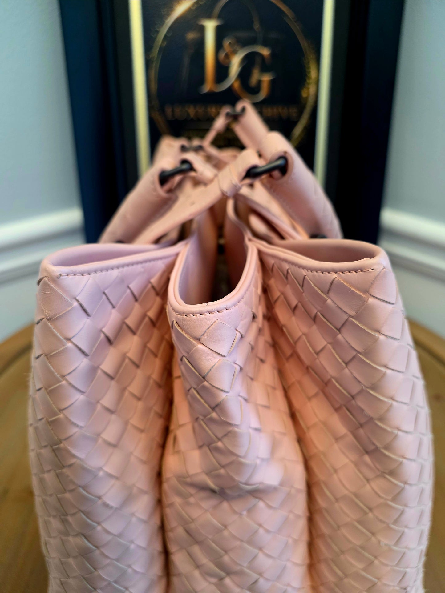 Authentic Bottega Veneta Large Roma Intrecciato Leather Tote Bag | Blush Pink | Made in Italy