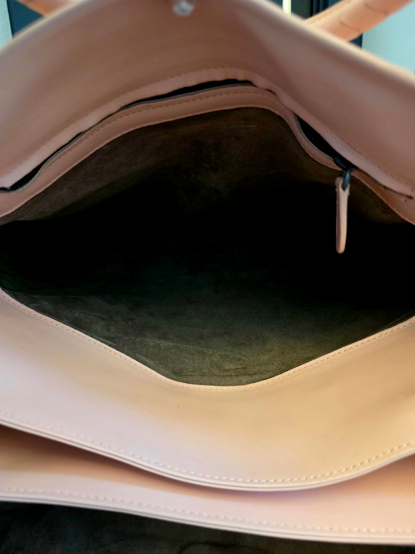 Authentic Bottega Veneta Large Roma Intrecciato Leather Tote Bag | Blush Pink | Made in Italy
