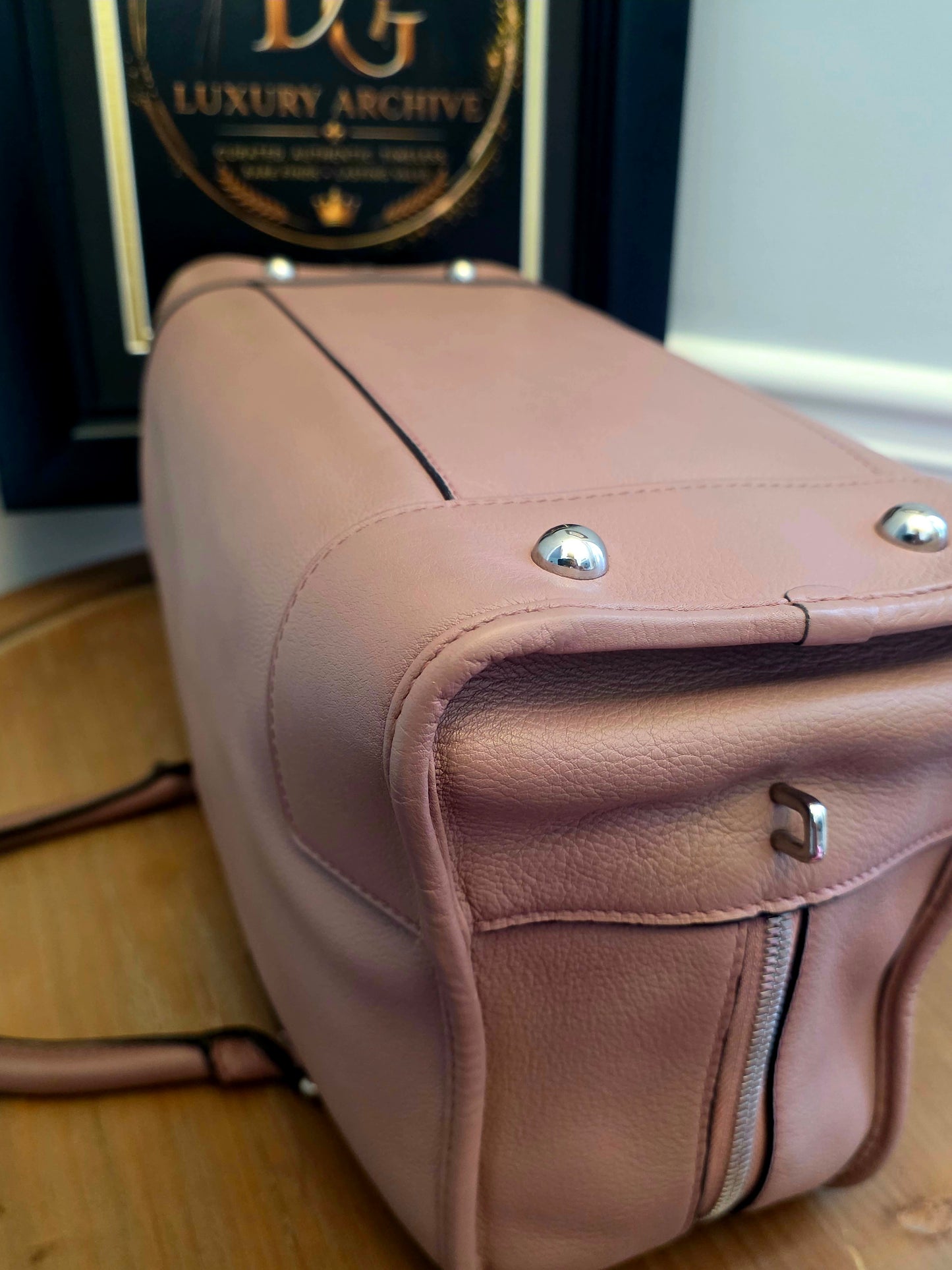 Loewe Amazona 28 Pink Leather Satchel Bag | Pre-Owned Designer Handbag | IG Luxury Archive