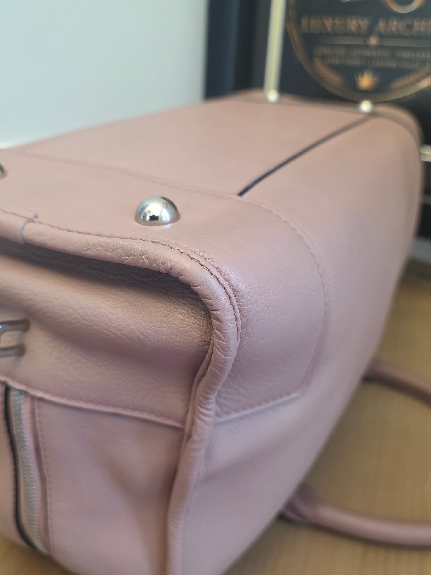 Loewe Amazona 28 Pink Leather Satchel Bag | Pre-Owned Designer Handbag | IG Luxury Archive