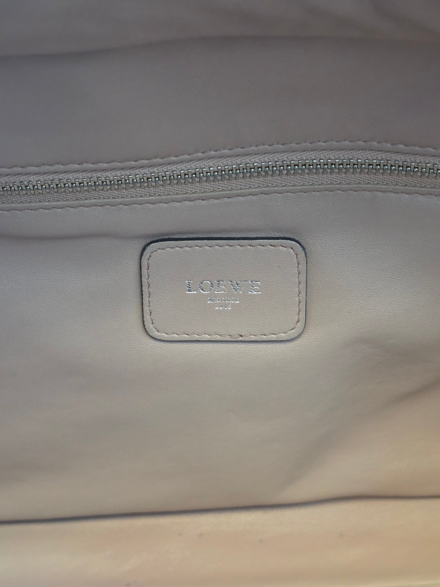 Loewe Amazona 28 Pink Leather Satchel Bag | Pre-Owned Designer Handbag | IG Luxury Archive